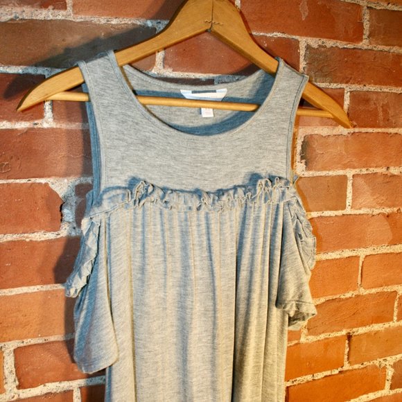 LC Lauren Conrad Gray Cold Shoulder Ruffled Blouse - Picture 5 of 8